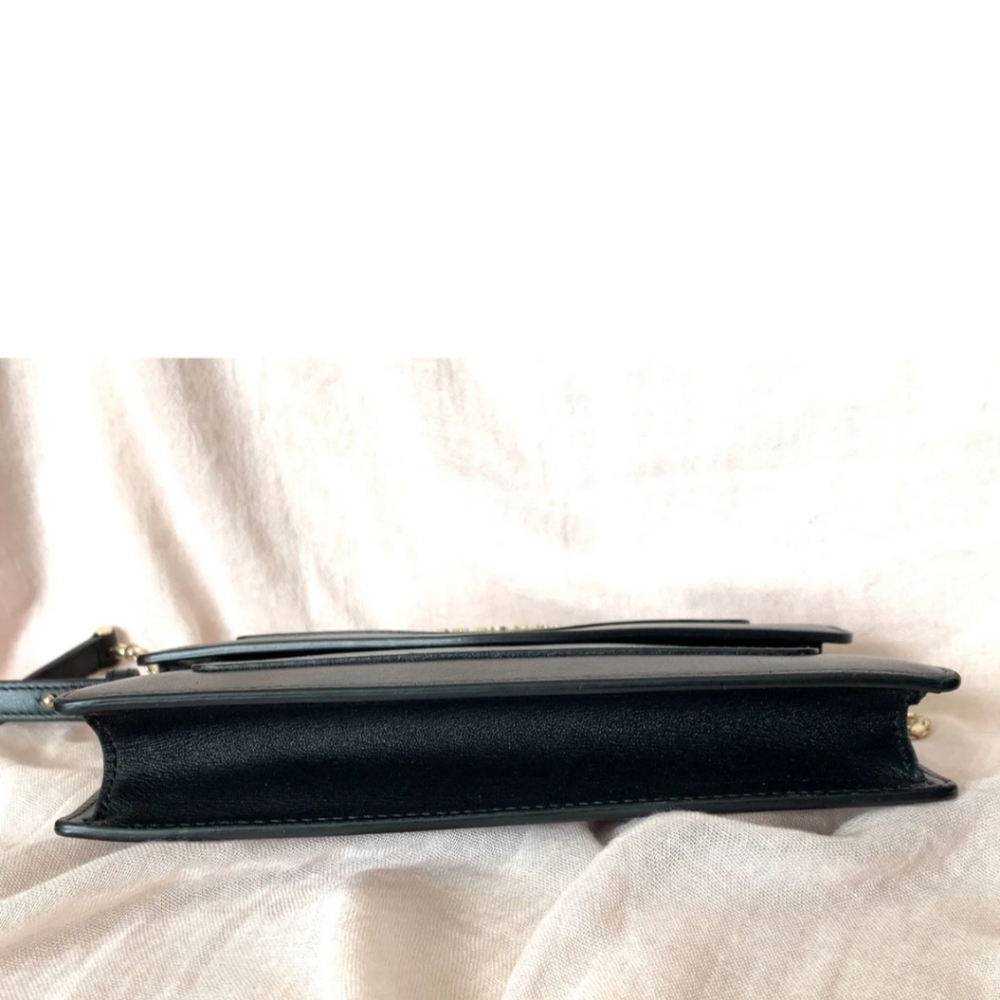 BVLGARI Gorgeous little crossbody bag . - Picture 4 of 7